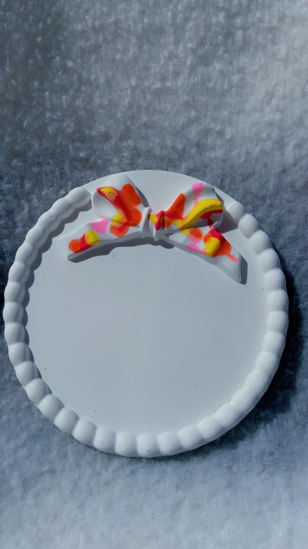 Round  Bow Resin Tray